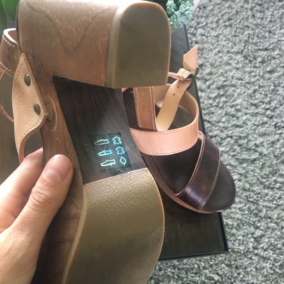 NEW IN BOX BED STU Sophie platform heel 8 - Picture 4 of 6